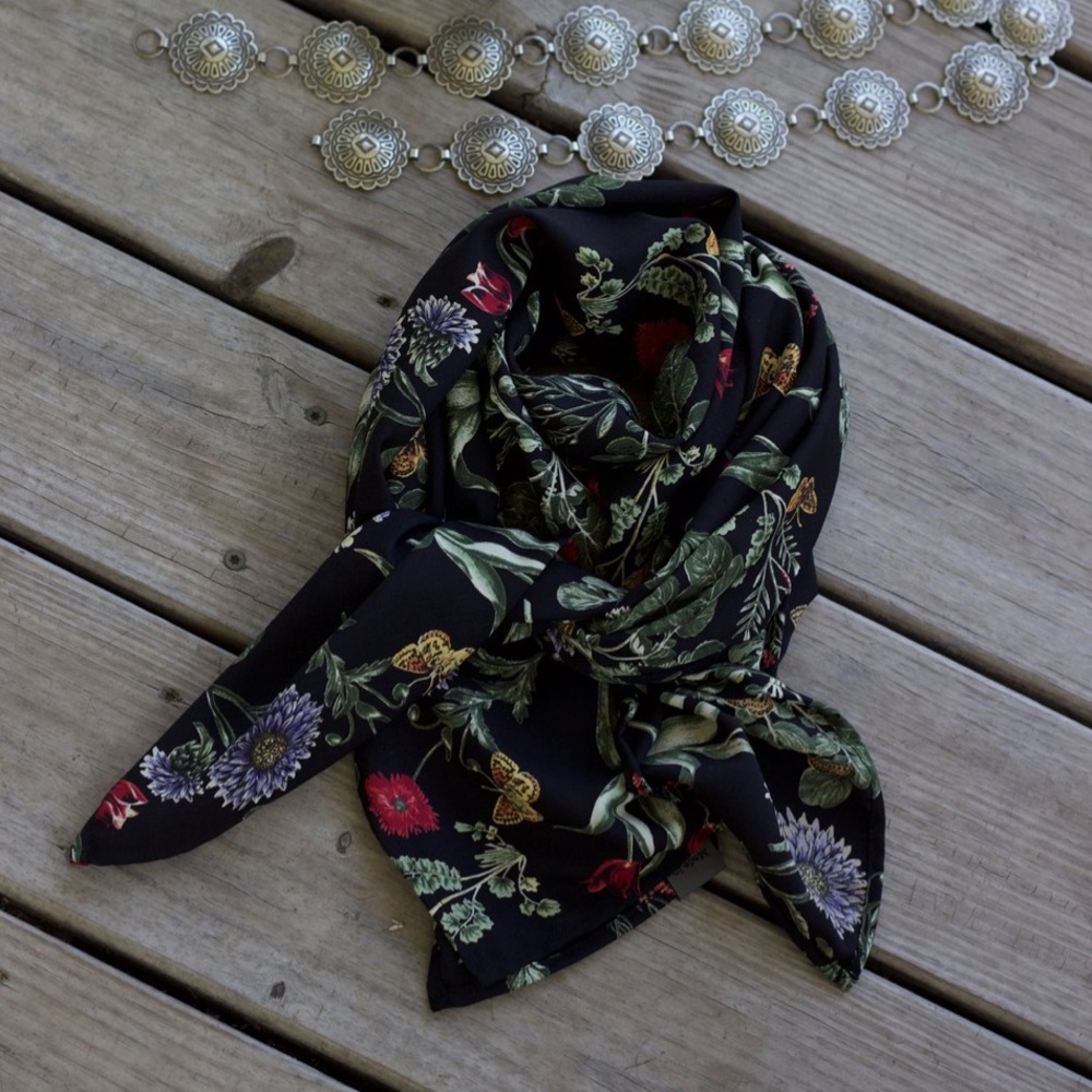 34” Wild Rag
